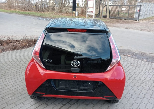 Toyota Aygo cena 33400 przebieg: 82122, rok produkcji 2017 z Pilawa małe 301